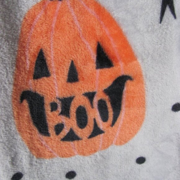 RT HOME PLUS FLANNEL THROW NIP - Picture 3 of 5